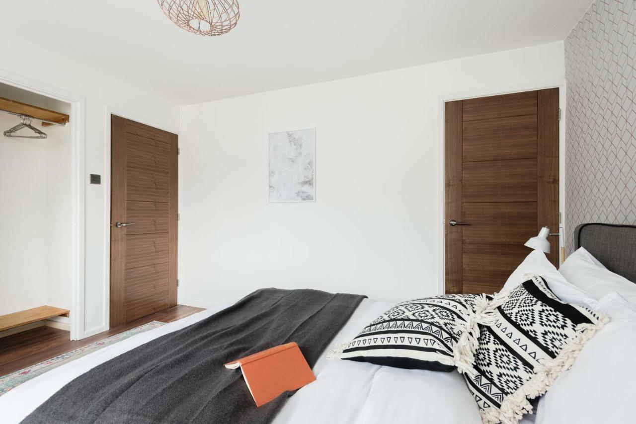 Apartamento The Century Chalet - Contemporary 2Bdr Townhouse With Parking Oxford Exterior foto